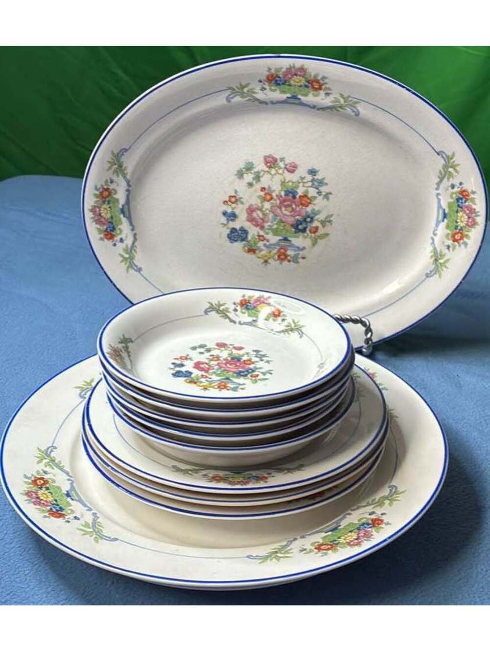 Pope-Gosser China Floral Dinnerware Set
